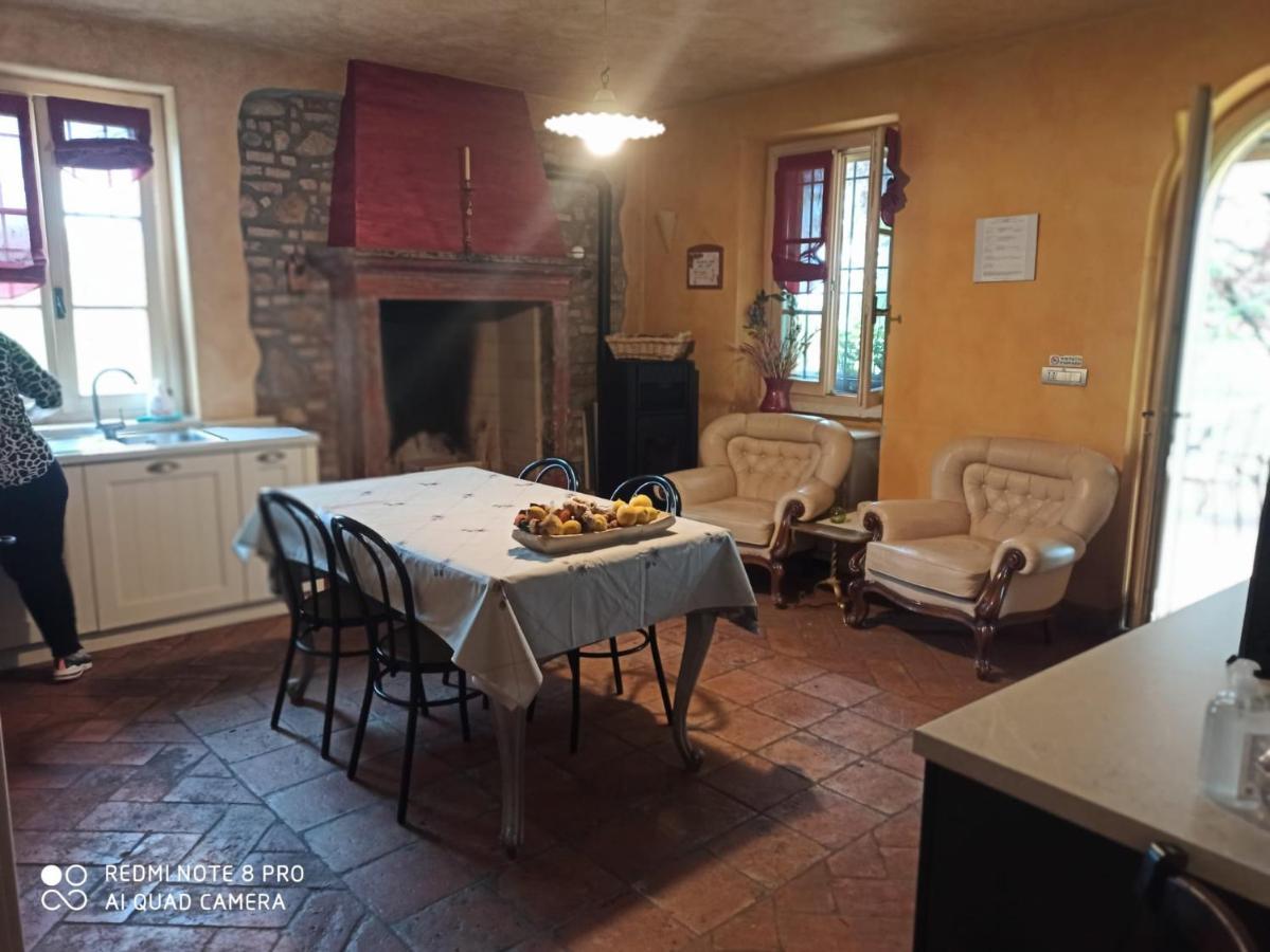 Casa Vacanze Soleluna Montichiari Buitenkant foto